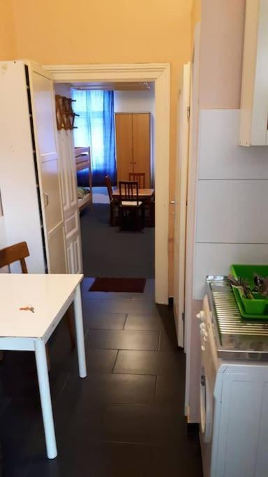 Simple Apartment 10 Minutes To Downtown Bécs Kültér fotó
